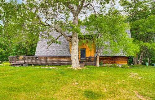 Canal Across Street Family Cabin in Breezy Point! - Foto 31