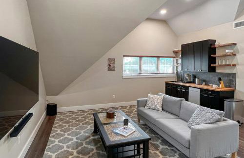 Lakeside Lodge with Studio Apartment - Foto 46