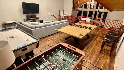 Stunning 3,400 sq ft Lake House w Boat Dock, Sauna, Steam Shower, and More - Foto 3