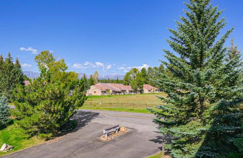 Hike, Ski and Dine Pagosa Springs Getaway! - Foto 29