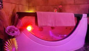 L'atelier des rêves, balnéo, lit rond, centre-ville - Foto 2