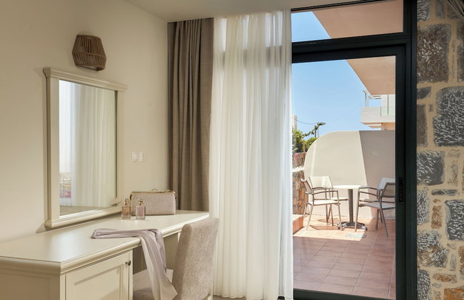Mila Sissi Bay Hotel - Photo 28