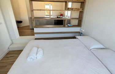 Bulldog Venice Apartment - Photo 3