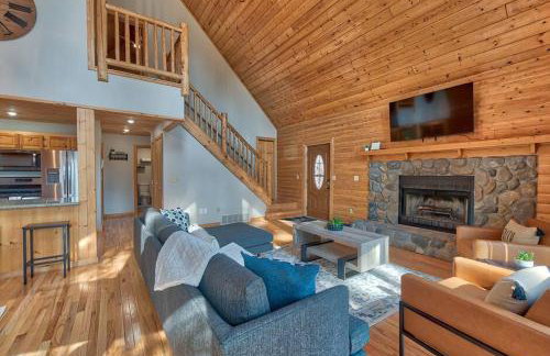 Charming & Cozy Chalet; Minutes to Shanty Creek! - Foto 17
