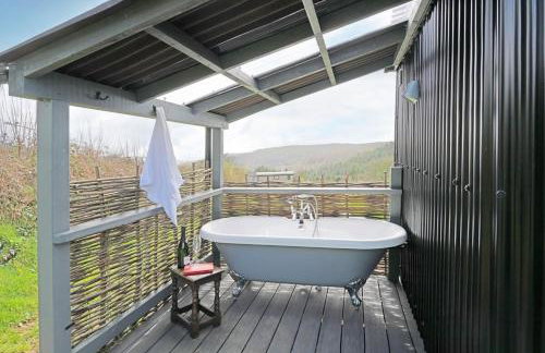Luxurious Hut with Outdoor Bath & Sea Views - Foto 3