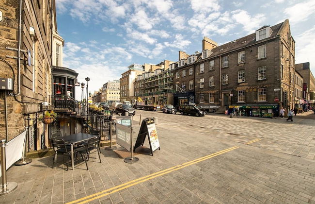 JOIVY Great Location - Lovely Rose St Apt in City Centre - Photo 17