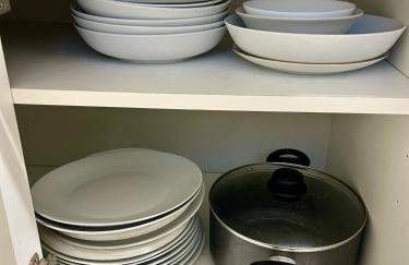 Base is a lovely place to unwind after a long day - Foto 11