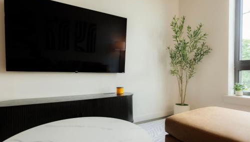 Above The Roots - Stylish 1BD on the Square - Foto 3