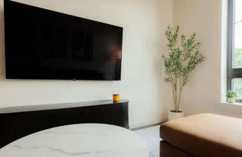 Above The Roots - Stylish 1BD on the Square - Foto 3