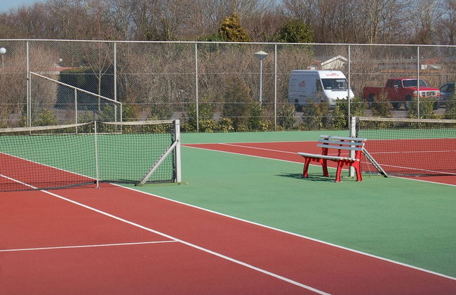 Chic Holiday Home in Noordwijkerhout near Lake - Photo 13