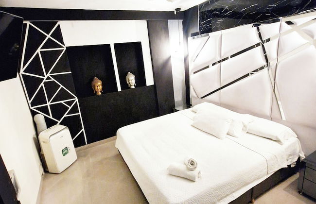 6 PROMO $ 11 Bedrooms with bathrooms Aprtmnt + 2 Jacuzzis and a rooftop pool. @Poblado - Photo $