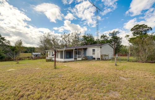 Charming Farmhouse in Morriston with Fenced Yard - Foto 31