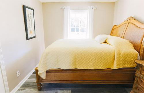 Cozy Downtown Gem Fully Equipped Free Parking - Photo 31