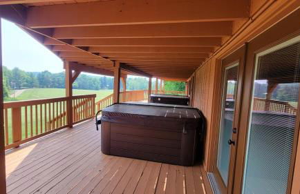 The Lodge at Hocking Hills - 2 Hot Tubs - 6 acres - Lake access - Photo 25