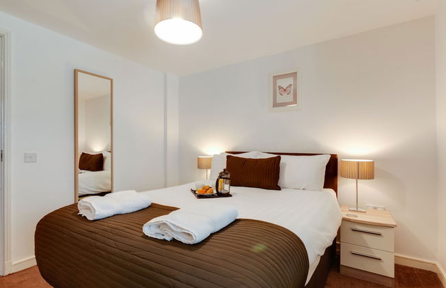 Base Serviced Apartments - The Docks - Photo 8