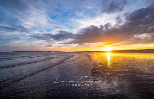 River Lodge Platinum Plus Holiday Home with River Views, Free Wifi & Netflix - Foto 17