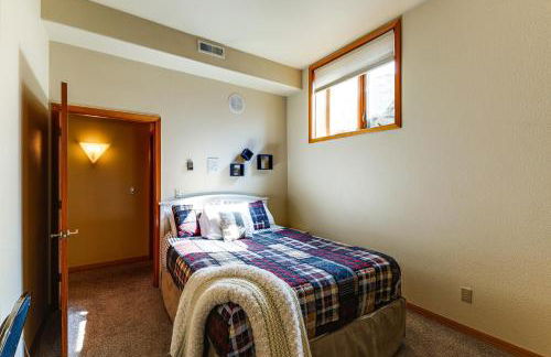 On 160 Acres with Creeks and Trails Scenic Ronan Gem! - Foto 29