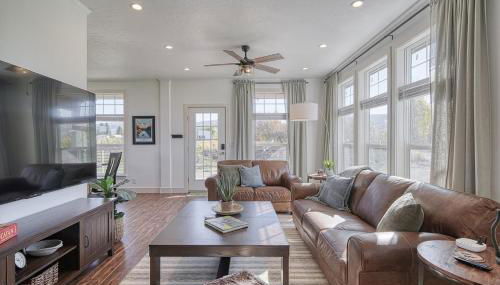 2 BR King Bed Hot Tub AC Near Jackson - Foto 3