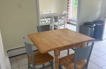 Spacious and Walk to the Beach with Central AC and Outdoor Shower - Photo 14