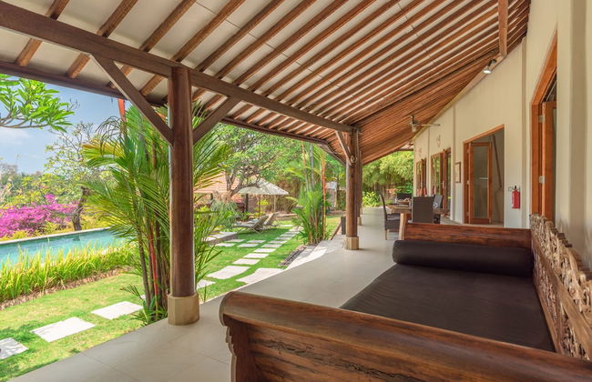 Villa Lotus Kayuputih - Foto 17