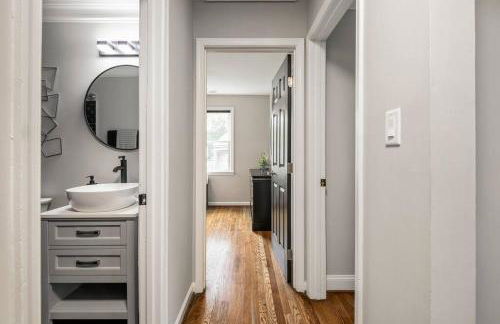 Fenced Yard, Swing Set Pawfect for Family and Dogs! - Foto 27