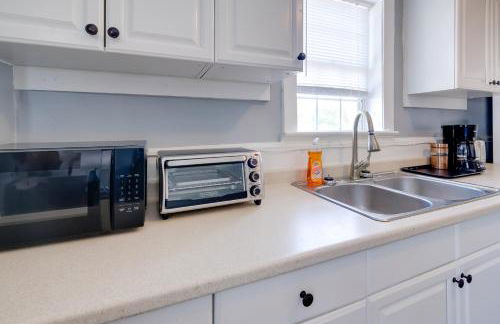 6 Mi to Historic Leesburg Apt with On-Site Dining - Foto 12