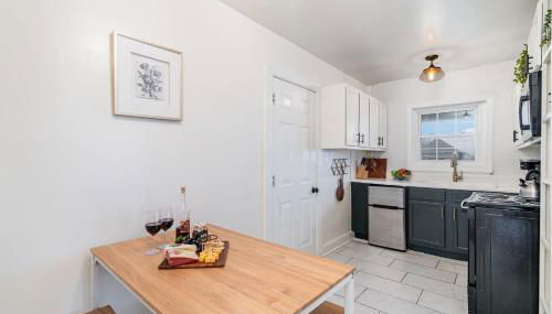 Flow - Sleeps 8 - Mins to Broadway and Germantown - Foto 5