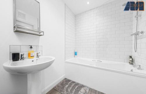 2 Bed Flat Sleeps 4 With Parking in Fife - Foto 5