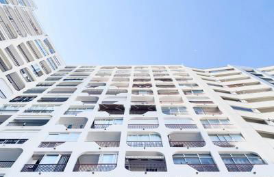 Apartament estilós i renovat a primera línia, amb vistes privilegiades! - Foto 31