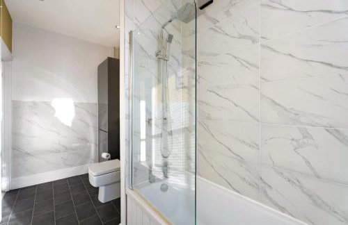 High Spec 2 BBR On High Street Near Shops - Foto 35