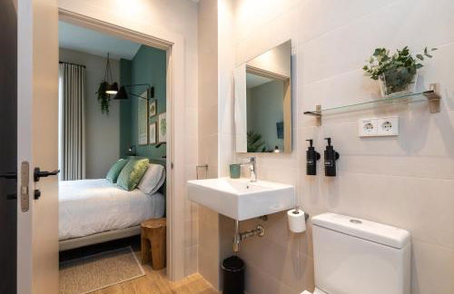 Moontels Mercado de Ruzafa - Photo 31