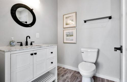 Walkable Topsail Retreat with Hot Tub and Views - Foto 52