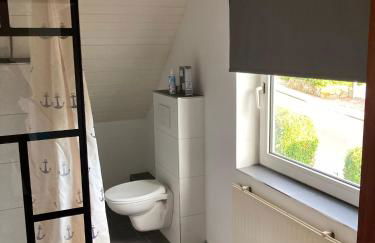 SchöneWohnung mit eigenem Gsrten und Eingang - Foto 11