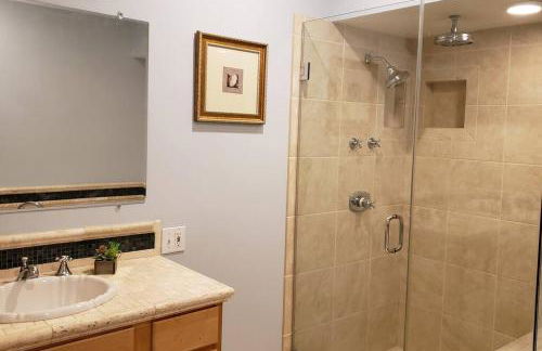 Cozy Home for Family & Friends Gathering - Foto 4