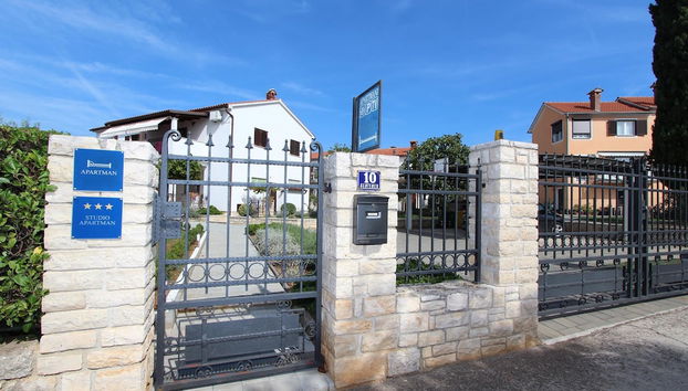 Apartments Mirela - Foto 2, Entrada interior