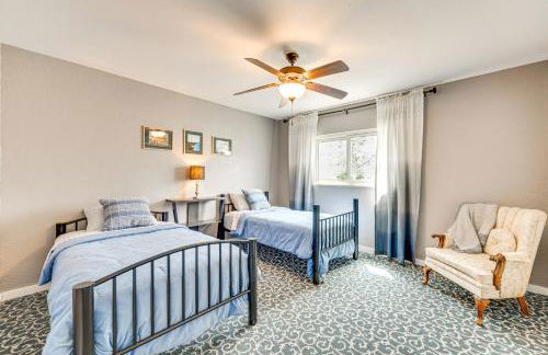 1 Mi to Attractions Getaway with Mtn Views! - Foto 22