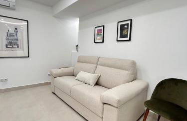 AeroSuites102 Alojamiento Madrid - Photo 7