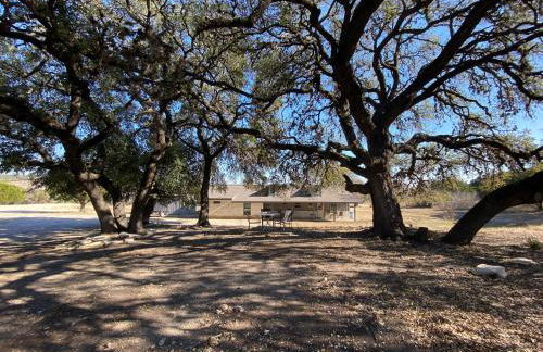 Texas Hill Country Ranch House - Great Views - Near Hidden Falls Park - Photo 5