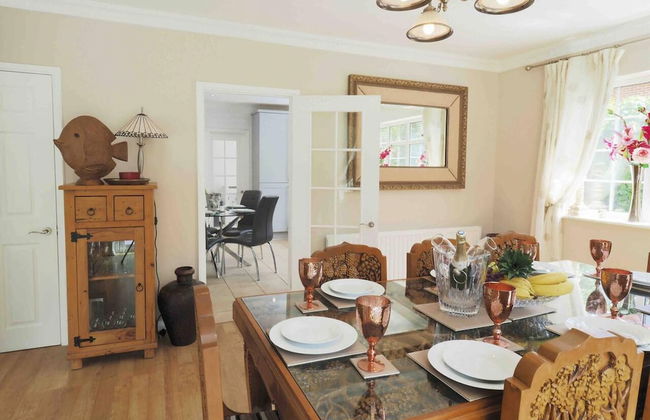 Inviting 7-bed House With sea Views in Hythe - Foto 18