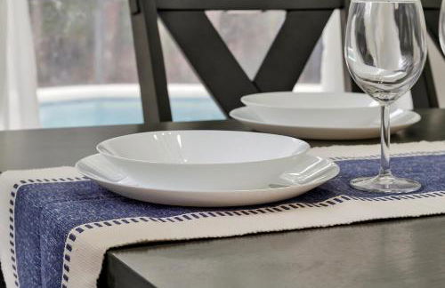 Stunning 5 bedroom pool home in gated community minutes from Disney - Foto 24