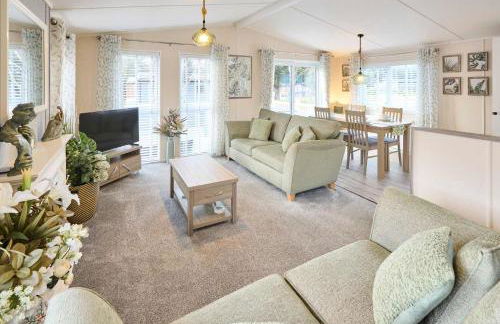 The Yorkshire Burrow Lodge with Hot Tub - Foto 12