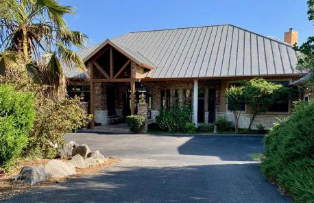 Scenic Hill Country Retreat - Rhino Ranch - Photo 2