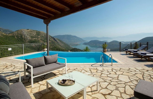 Luxury Villa With Stunning Views in Lefkada - Foto 14