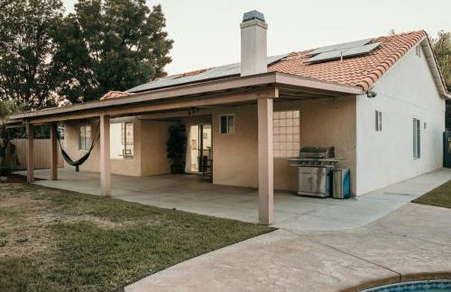 Stunning Home with Pool, Game Room and Firepit - Photo 24