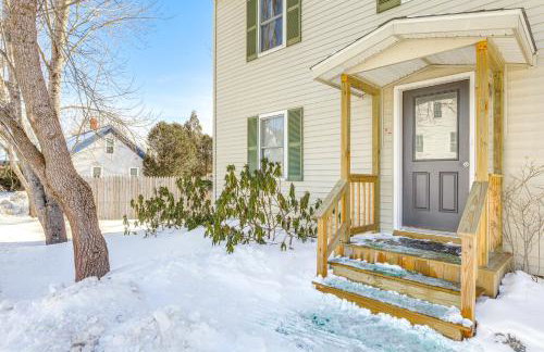 half Mi to Dtwn and Harbor Park Home with Large Yard! - Foto 24