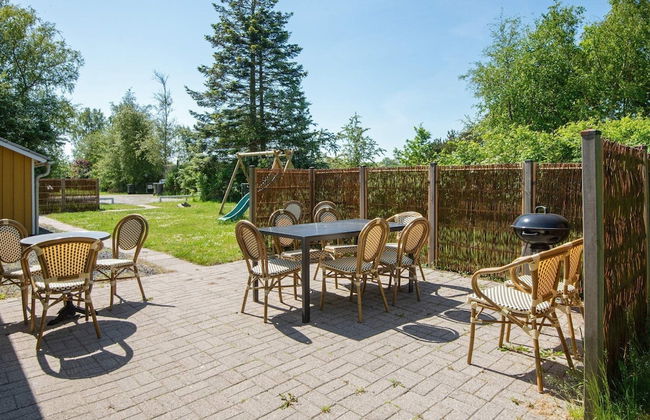 10 Person Holiday Home in Orsted - Foto 28