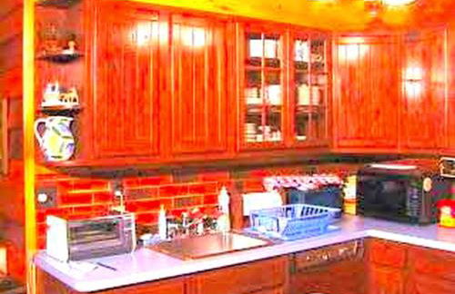 Spacious and Rustic Cabin Rental in the Woods near Catoctin Mountain Park, Maryland - Foto 14