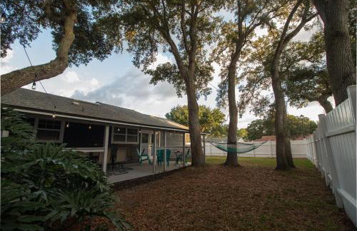 Game Room, near Navy Base, Hannah Park and Beach! - Foto 18