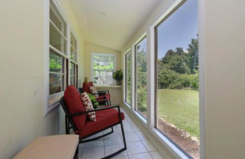 Dog Friendly Lakeside Escape with Hammock and Fire Pit - Foto 30