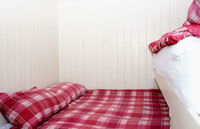 Unique Upcycled Straw Trailer @ Westcote - Foto 2